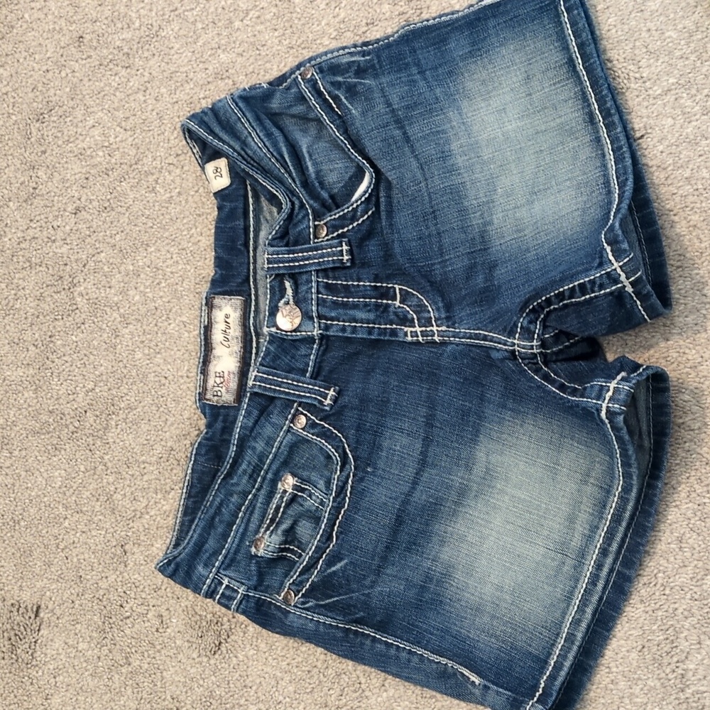 BKE denim hemmed shorts. Culture. Size 28.